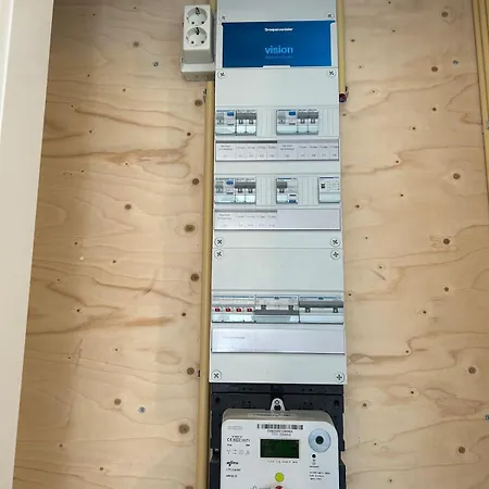 Apartamento Voor Al Uw Elektra Klussen!